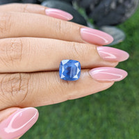 6.02 Ct. Blue Sapphire from Ceylon (Sri Lanka) Life Style