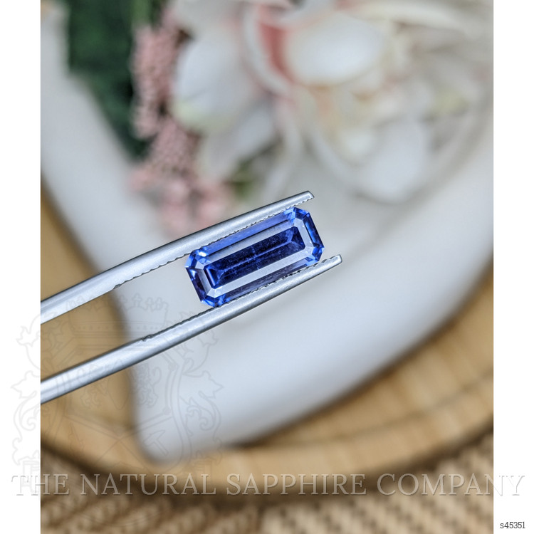 3.21 Ct. Violet Sapphire from Ceylon (Sri Lanka)