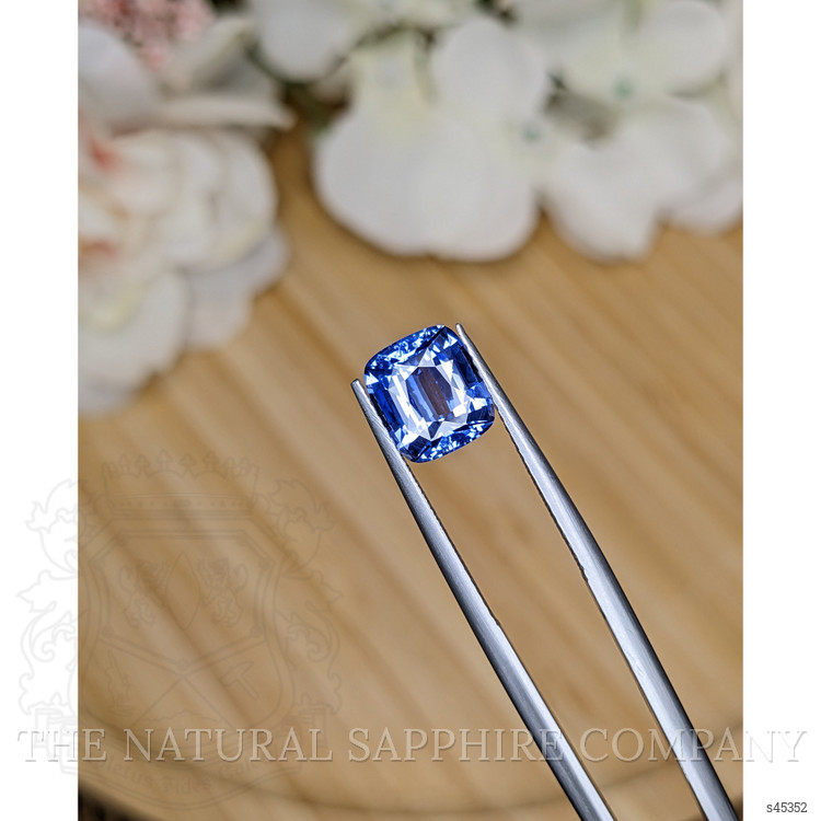 3.04 Ct. Blue Sapphire from Ceylon (Sri Lanka)