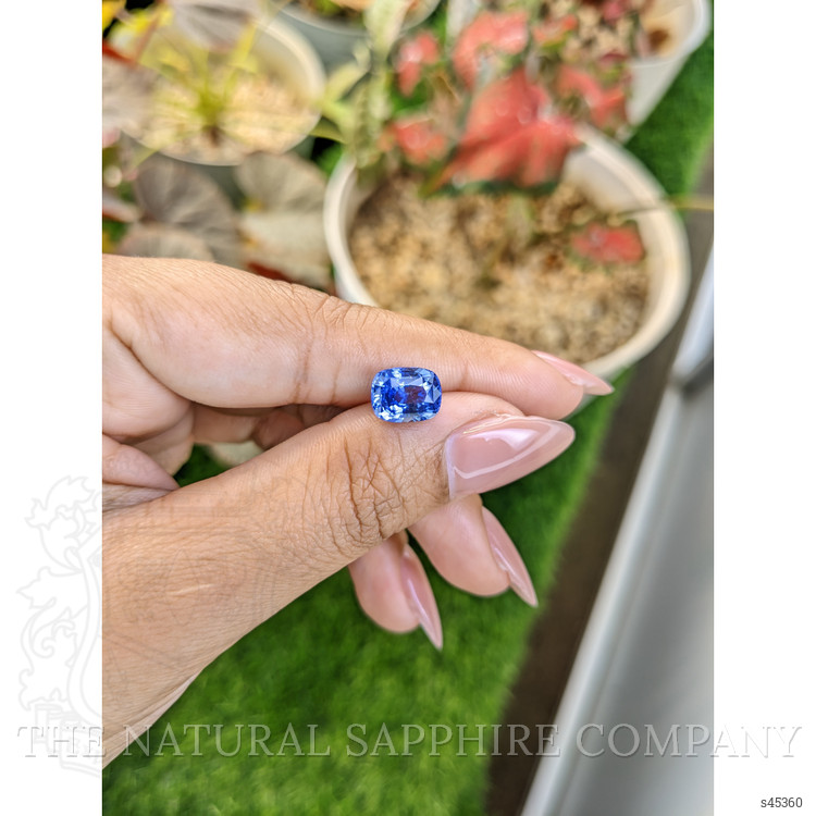 3.15 Ct. Blue Sapphire from Ceylon (Sri Lanka)