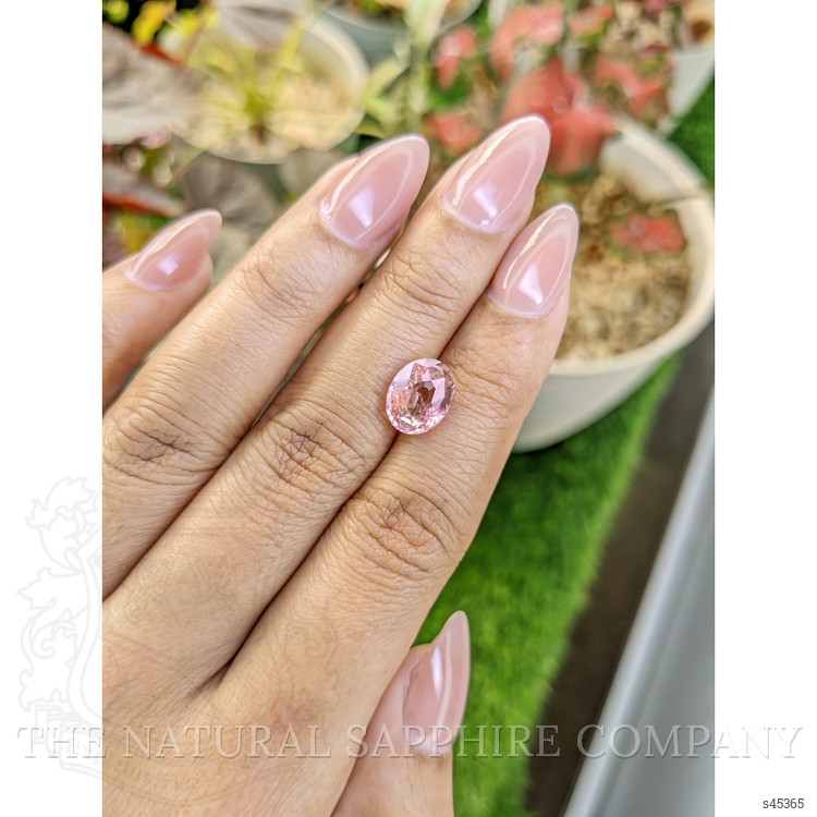 4.12 Ct. Padparadscha Sapphire from Ceylon (Sri Lanka)