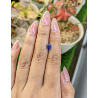 1.04 Ct. Purplish Blue Sapphire from Ceylon (Sri Lanka) Life Style