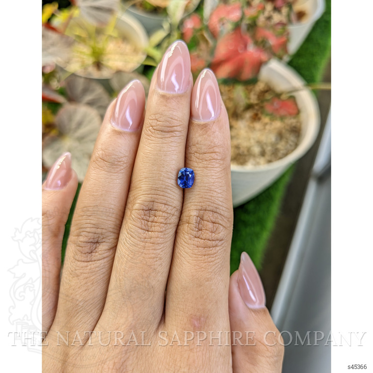 1.04 Ct. Purplish Blue Sapphire from Ceylon (Sri Lanka)