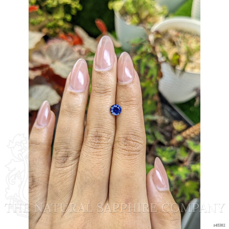 0.98 Ct. Blue Sapphire from Ceylon (Sri Lanka)
