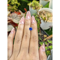 1.33 Ct. Blue Sapphire from Ceylon (Sri Lanka) Life Style