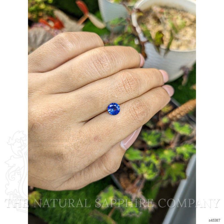 1.05 Ct. Blue Sapphire from Ceylon (Sri Lanka)