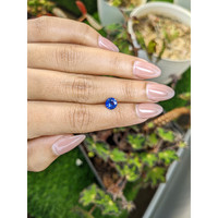 1.05 Ct. Blue Sapphire from Ceylon (Sri Lanka) Life Style