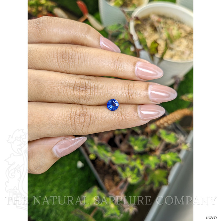 1.05 Ct. Blue Sapphire from Ceylon (Sri Lanka)