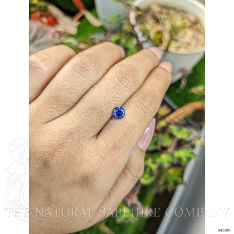 1.03 Ct. Blue Sapphire from Ceylon (Sri Lanka)