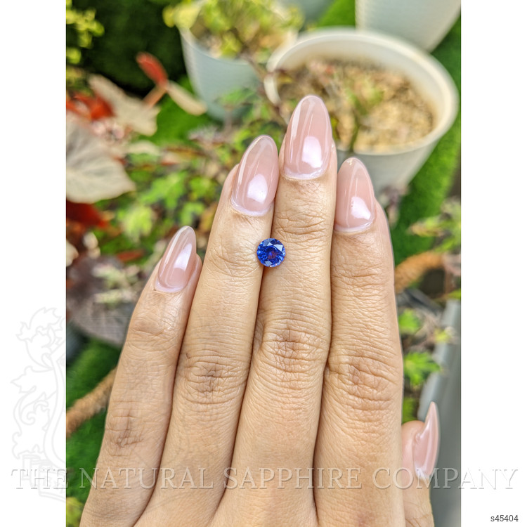 1.06 Ct. Purplish Blue Sapphire from Ceylon (Sri Lanka)