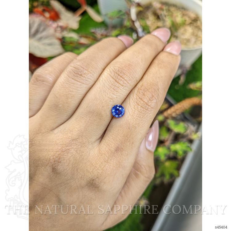 1.06 Ct. Purplish Blue Sapphire from Ceylon (Sri Lanka)