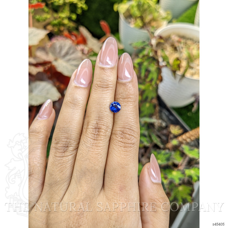 1.01 Ct. Blue Sapphire from Ceylon (Sri Lanka)