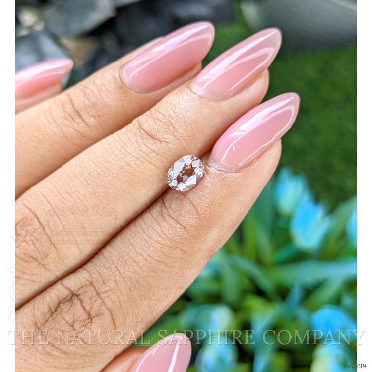 0.98 Ct. Pinkish Brown Sapphire from Ceylon (Sri Lanka)