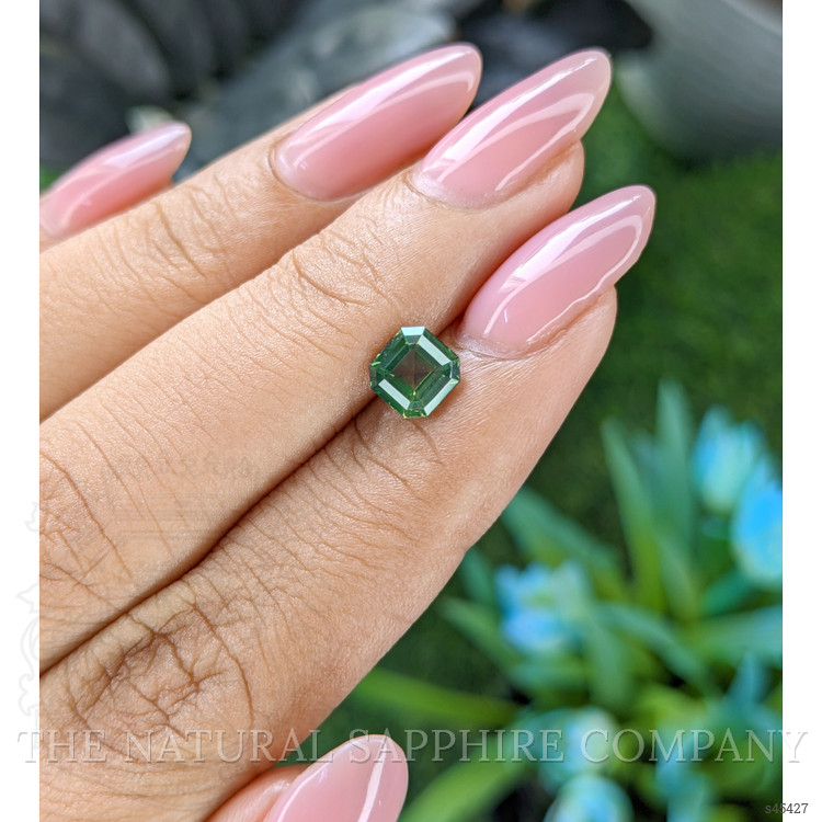 1.27 Ct. Yellowish Green Sapphire from Ceylon (Sri Lanka)