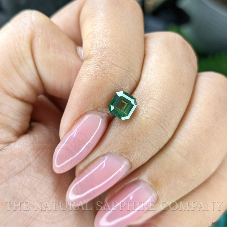 1.27 Ct. Yellowish Green Sapphire from Ceylon (Sri Lanka)