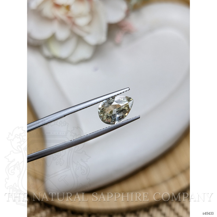 2.48 Ct. Yellow Sapphire from Ceylon (Sri Lanka)