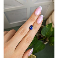 3.10 Ct. Blue Sapphire from Ceylon (Sri Lanka) Life Style