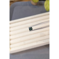 0.90 Ct. Green Sapphire from Montana Life Style