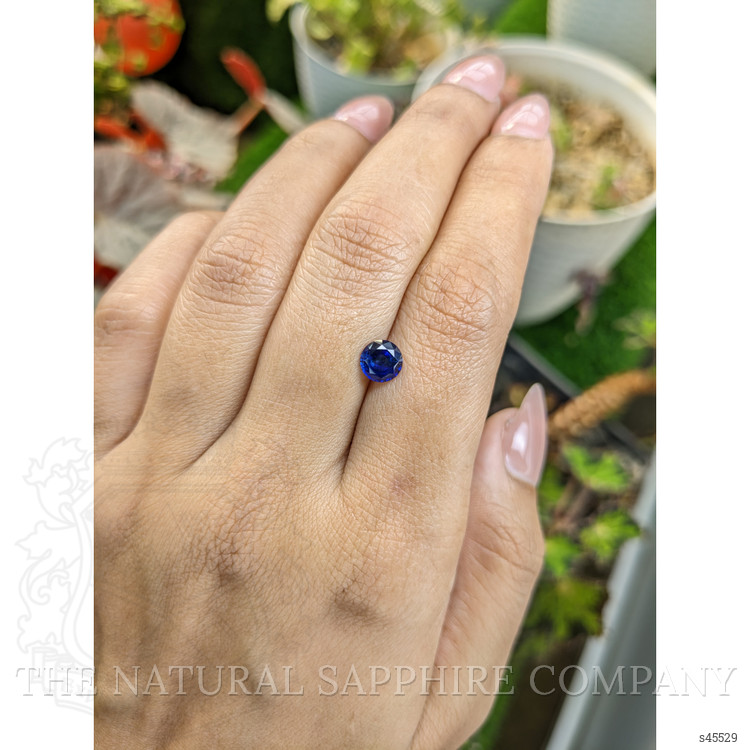 1.05 Ct. Blue Sapphire from Ceylon (Sri Lanka)