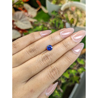1.02 Ct. Blue Sapphire from Ceylon (Sri Lanka) Life Style