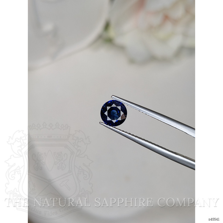 0.95 Ct. Blue Sapphire from Ceylon (Sri Lanka)