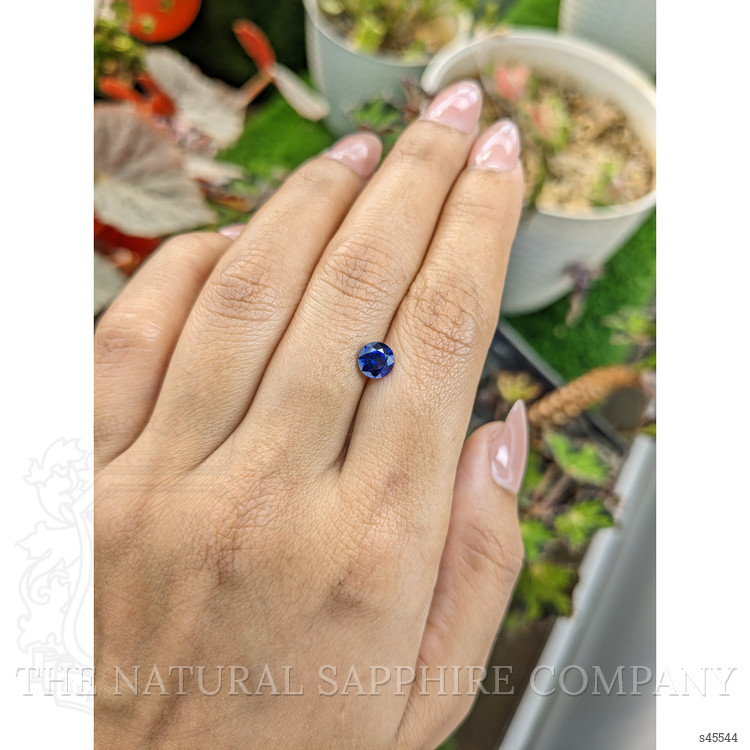 0.95 Ct. Blue Sapphire from Ceylon (Sri Lanka)