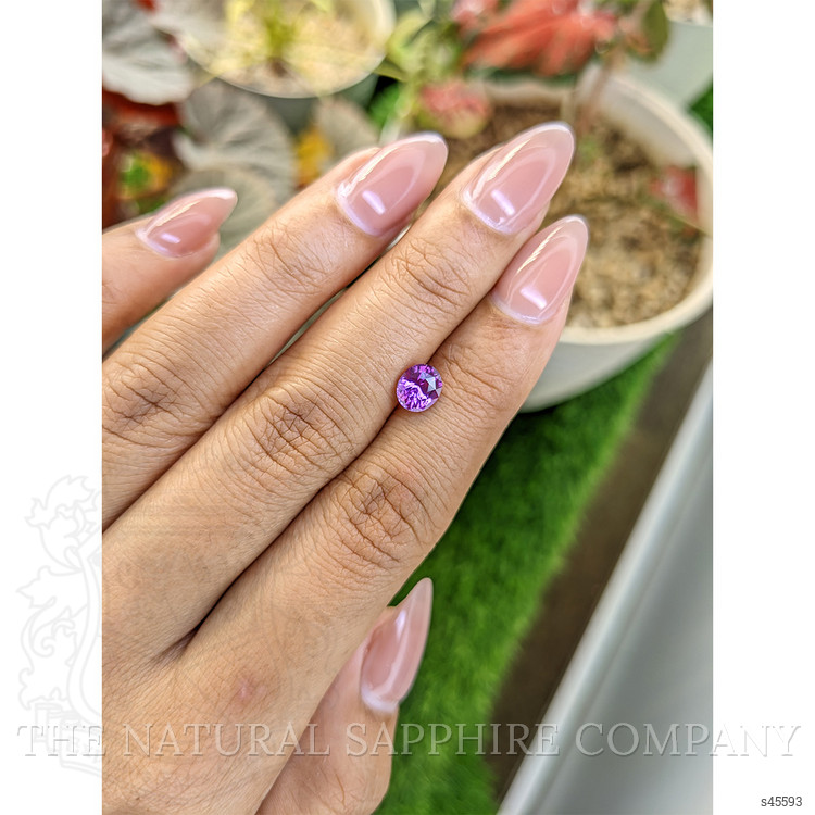 1.06 Ct. Pinkish Purple Sapphire from Ceylon (Sri Lanka)