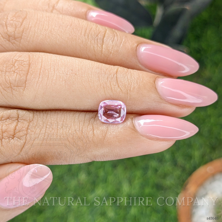 1.26 Ct. Pink Sapphire from Ceylon (Sri Lanka)