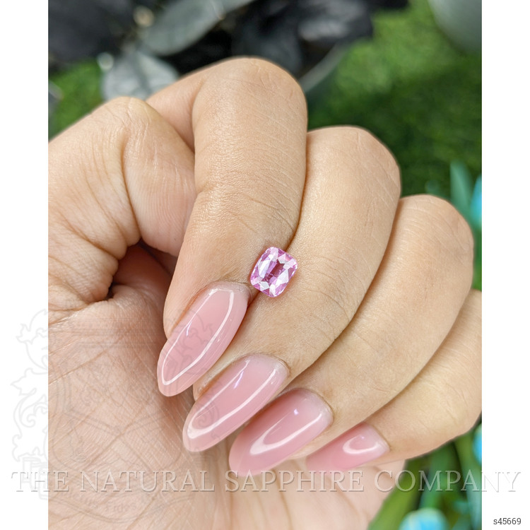 0.95 Ct. Pink Sapphire from Madagascar