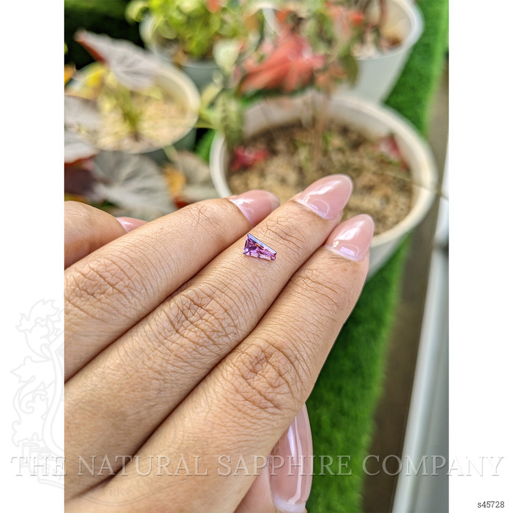 0.67 Ct. Purplish Pink Sapphire from Ceylon (Sri Lanka)