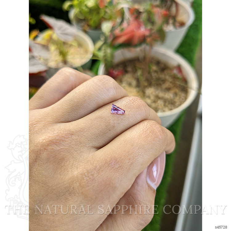 0.67 Ct. Purplish Pink Sapphire from Ceylon (Sri Lanka)