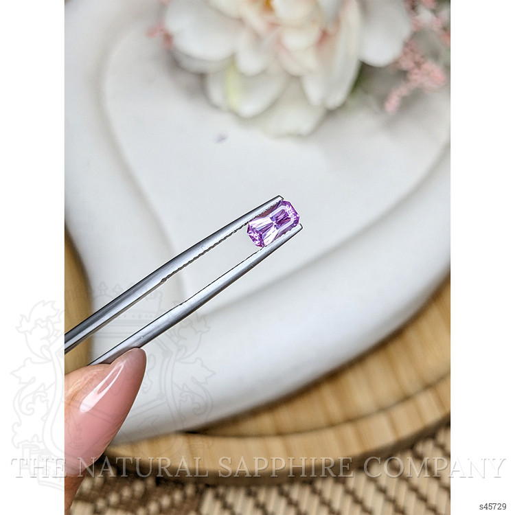 0.80 Ct. Purplish Pink Sapphire from Ceylon (Sri Lanka)