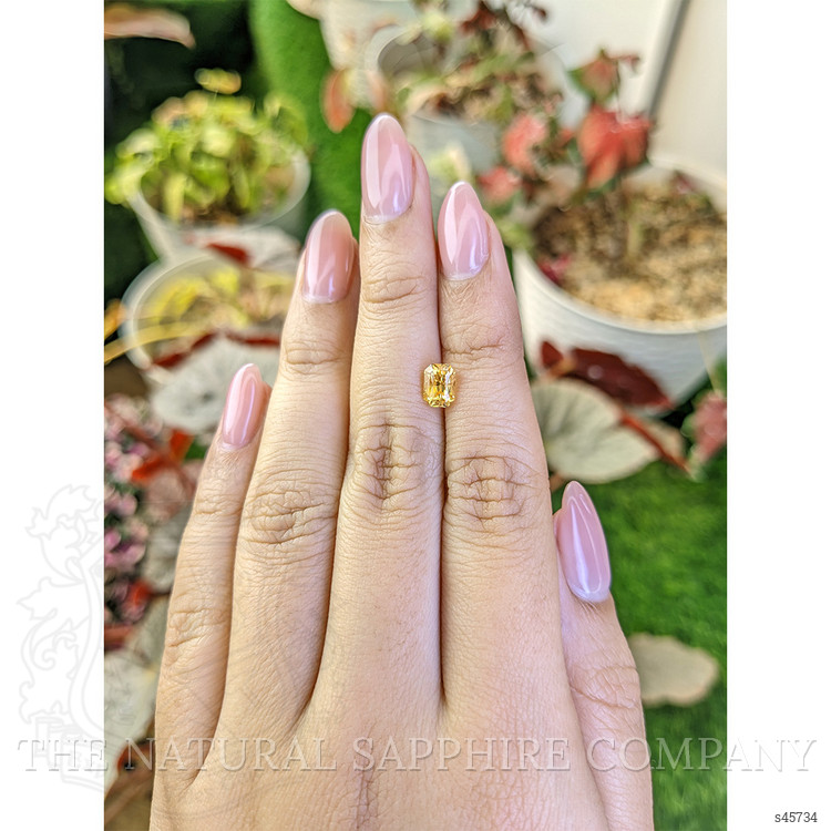 1.27 Ct. Yellow Sapphire from Ceylon (Sri Lanka)