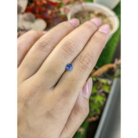 0.51 Ct. Blue Sapphire from Ceylon (Sri Lanka) Life Style