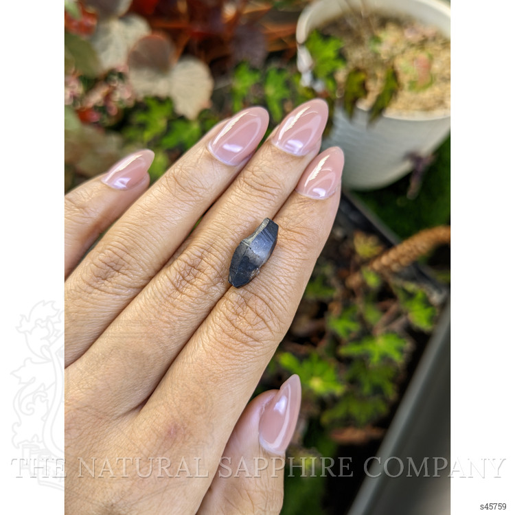 8.13 Ct. Blue Sapphire from Ceylon (Sri Lanka)
