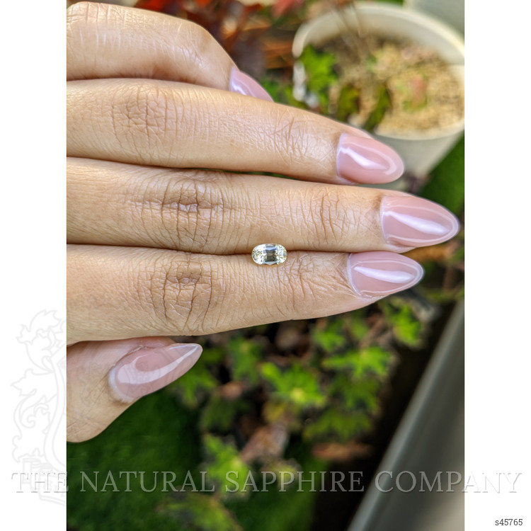 0.98 Ct. Yellow Sapphire from Ceylon (Sri Lanka)
