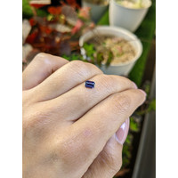 0.98 Ct. Purplish Blue Sapphire from Ceylon (Sri Lanka) Life Style