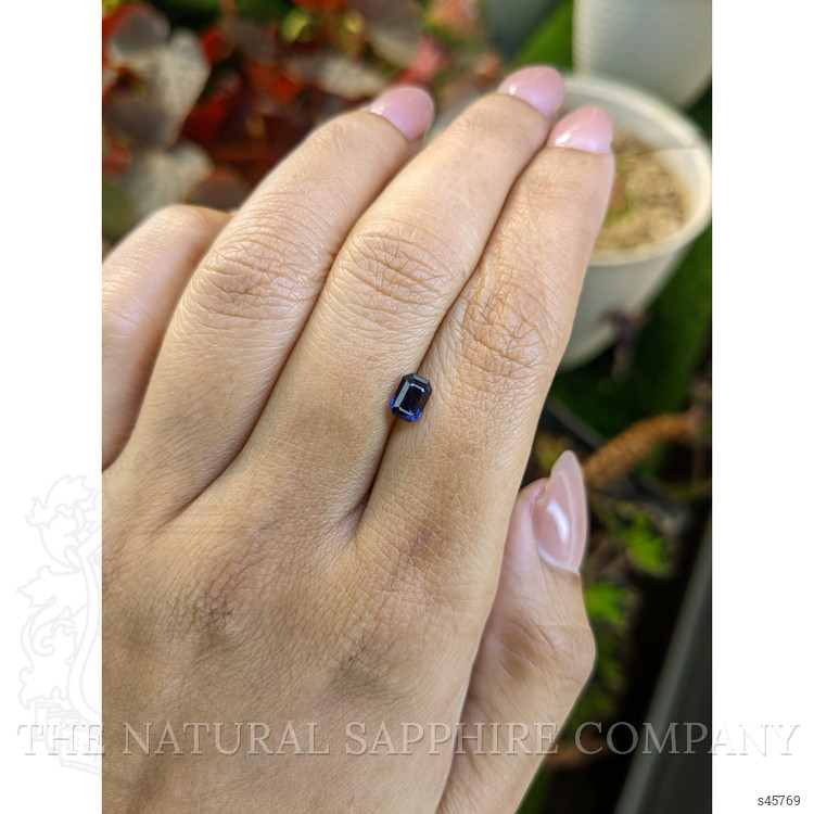 0.98 Ct. Purplish Blue Sapphire from Ceylon (Sri Lanka)