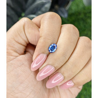 0.91 Ct. Blue Sapphire from Ceylon (Sri Lanka) Life Style