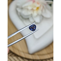 1.15 Ct. Purplish Blue Sapphire from Ceylon (Sri Lanka) Life Style