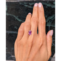 2.56 Ct. Pink Sapphire from Ceylon (Sri Lanka) Life Style