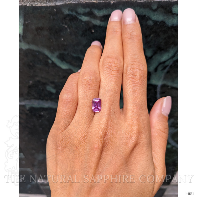 2.56 Ct. Pink Sapphire from Ceylon (Sri Lanka)