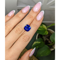 8.00 Ct. Blue Sapphire from Ceylon (Sri Lanka) Life Style