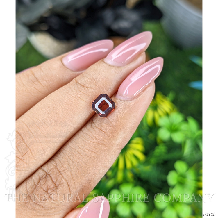 1.52 Ct. Pinkish Brown Sapphire from Madagascar