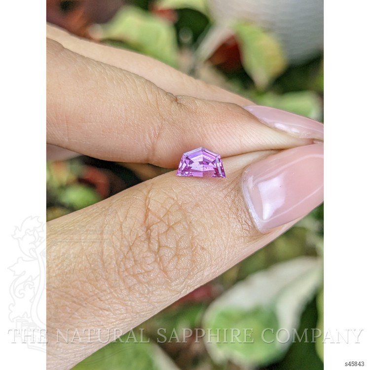 0.93 Ct. Purplish Pink Sapphire from Ceylon (Sri Lanka)