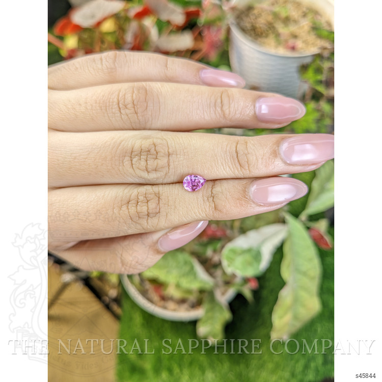 0.89 Ct. Pink Sapphire from Ceylon (Sri Lanka)
