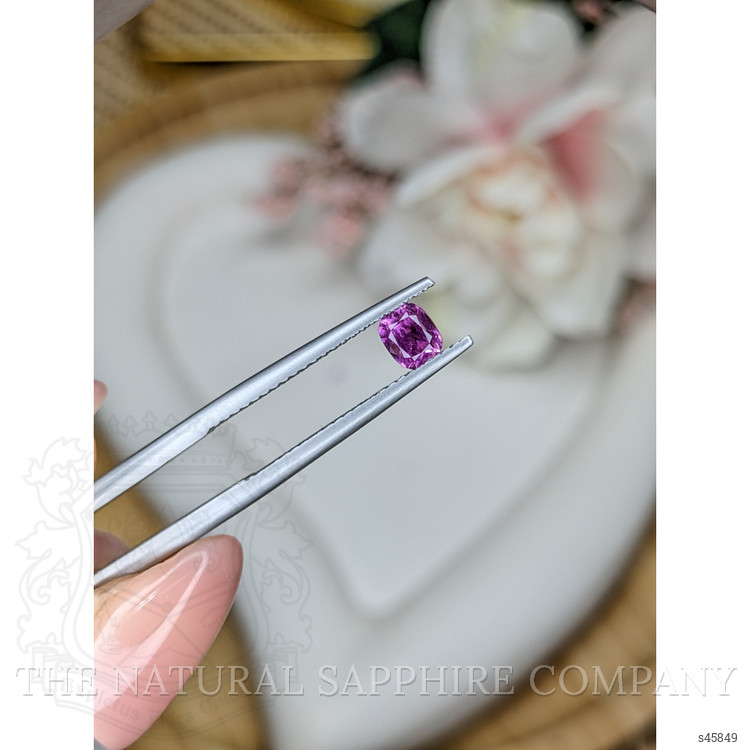 0.73 Ct. Purplish Pink Sapphire from Ceylon (Sri Lanka)