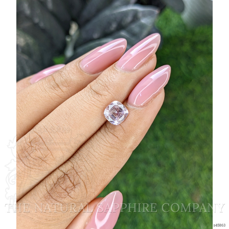 1.58 Ct. Pink Sapphire from Ceylon (Sri Lanka)