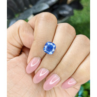 4.59 Ct. Blue Sapphire from Tanzania Life Style