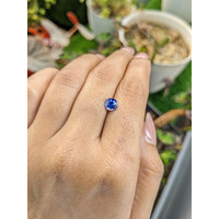 1.09 Ct. Blue Sapphire from Ceylon (Sri Lanka) Life Style
